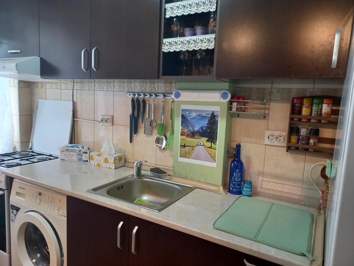 Blue Sky Apartment Ploiesti Bagian luar foto